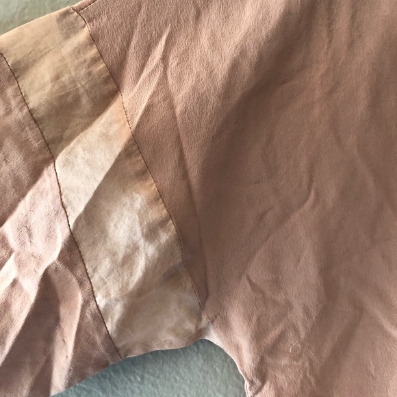 Collection of Style (COS) 100% silk tawny short sleeve blouse size small - Picture 3 of 8